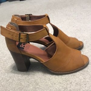 Tan Heels- 8